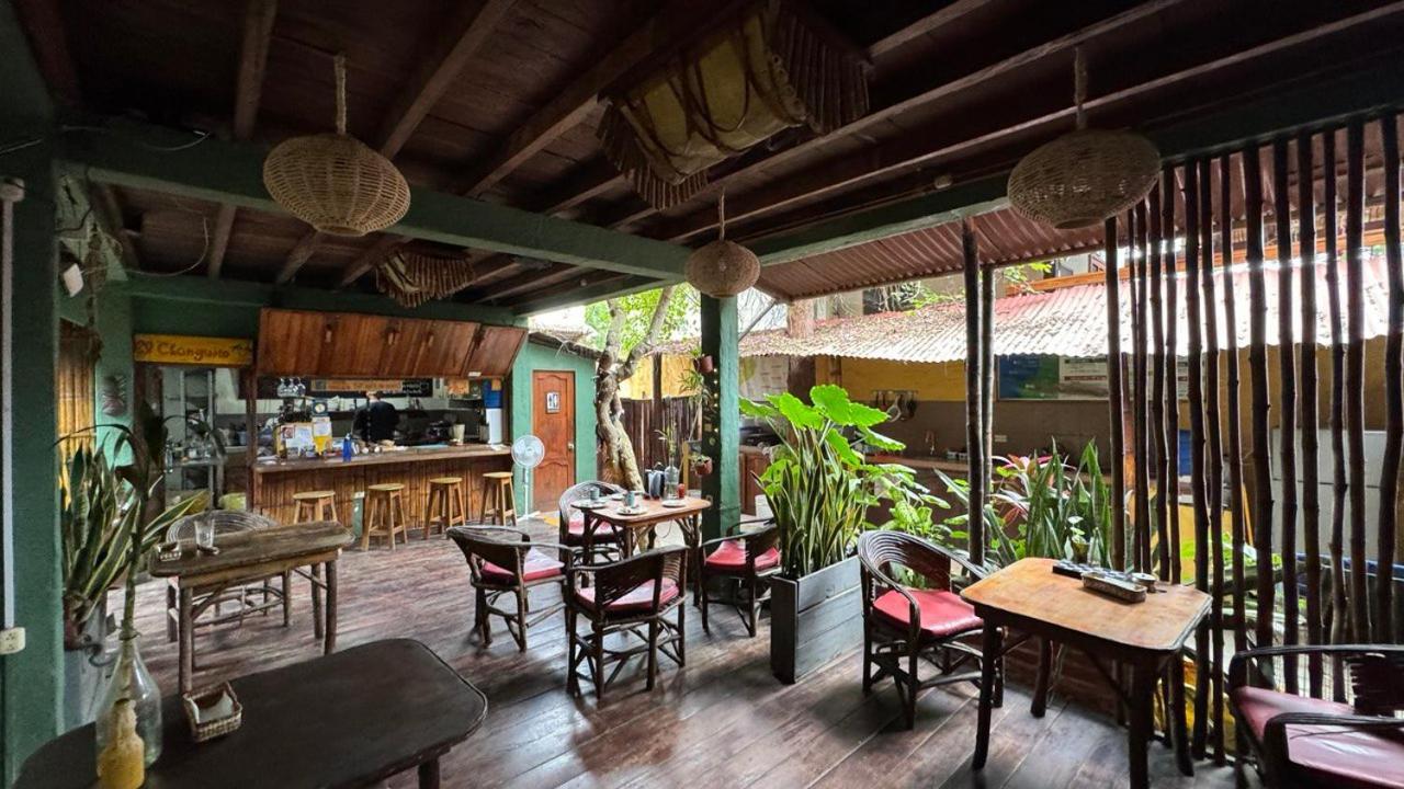 Hostal Mamacucha Montañita Buitenkant foto