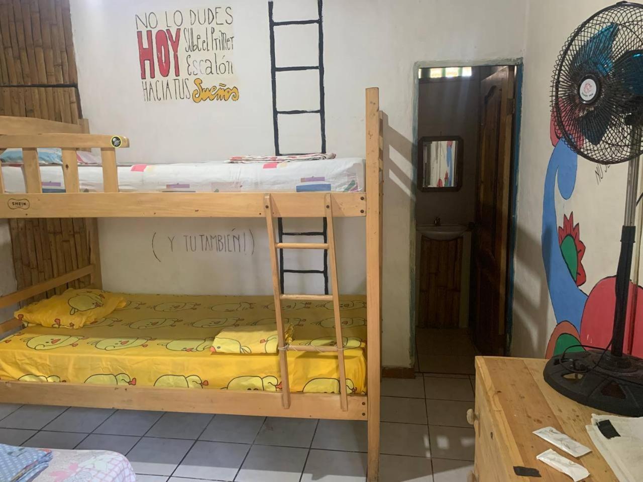 Hostal Mamacucha Montañita Buitenkant foto