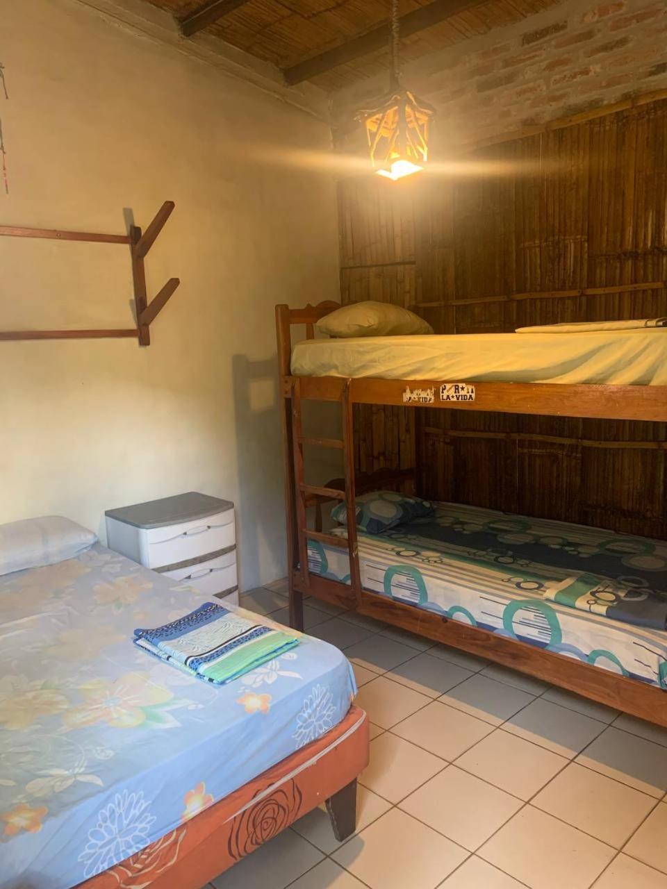 Hostal Mamacucha Montañita Buitenkant foto